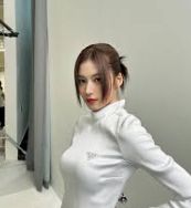 资讯页头部稳重
